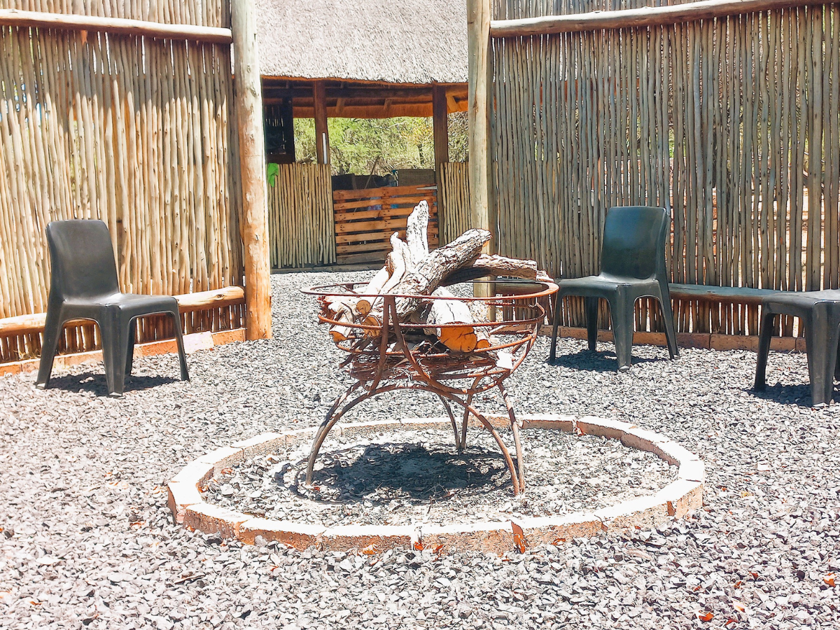 Outdoor kitchen boma with fire place Outdoor kitchen boma with fire place
