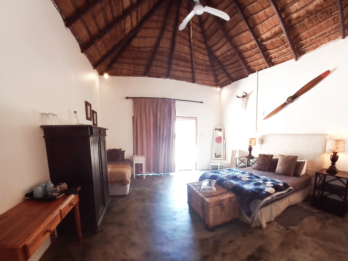 Bedroom Pool Room Pool Room bedroom with queen and single bed