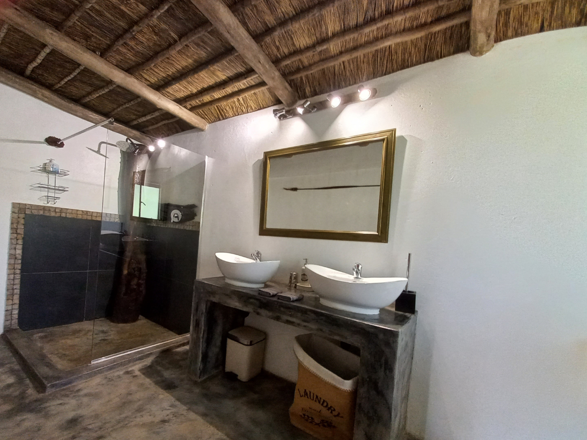 Bathroom Pool Room Bathroom Pool Room Sun Acres Farm Dinokeng