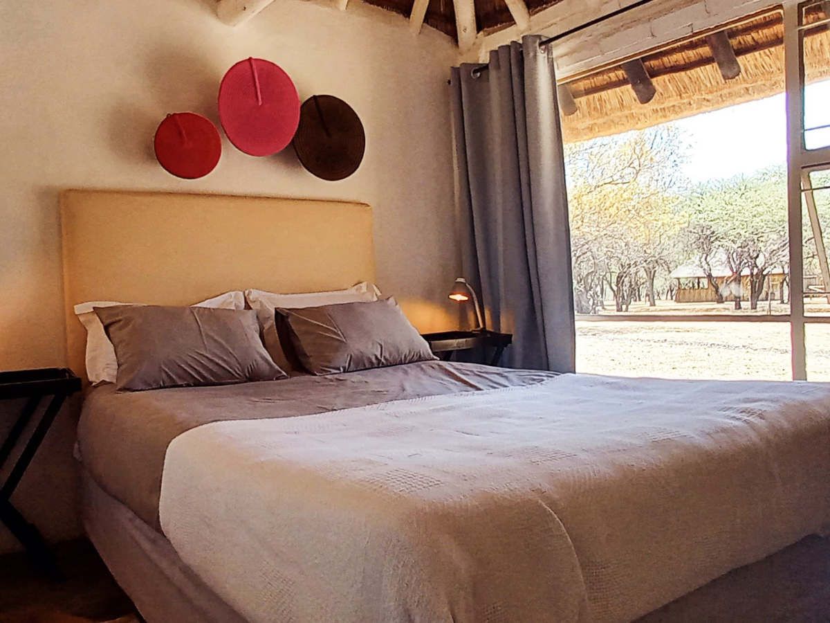 Rock Cottage bedroom with queen bed Rock Cottage bedroom with queen bed